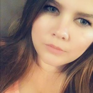 Meet your Posher, Alexandria